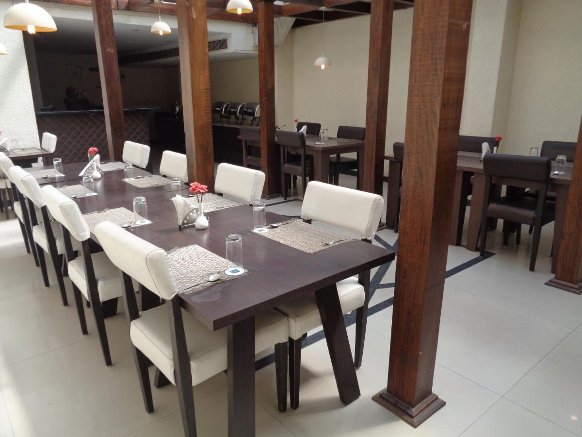 Orbit Hotel - Bagdogra Εξωτερικό φωτογραφία