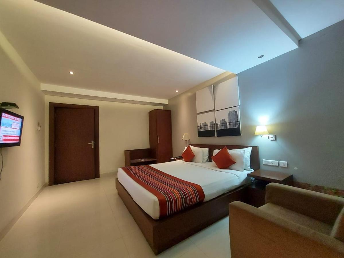 Orbit Hotel - Bagdogra Εξωτερικό φωτογραφία