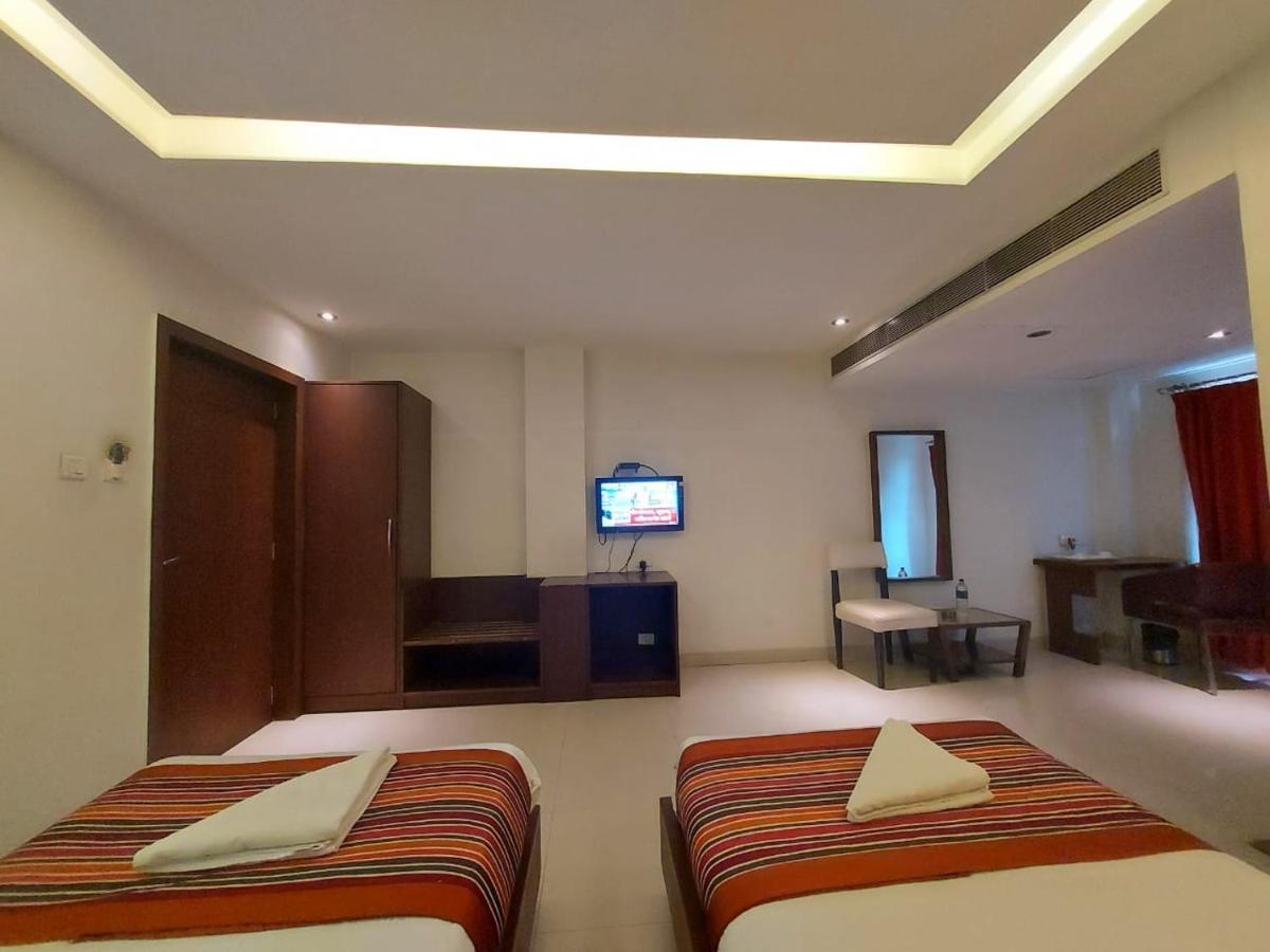 Orbit Hotel - Bagdogra Εξωτερικό φωτογραφία